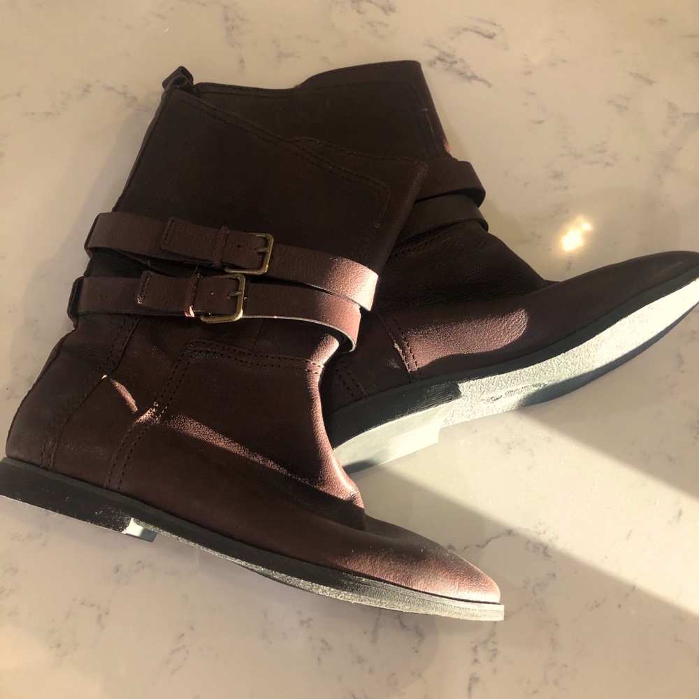 Brown leather booties!!